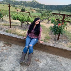 Meet your Posher, Maria